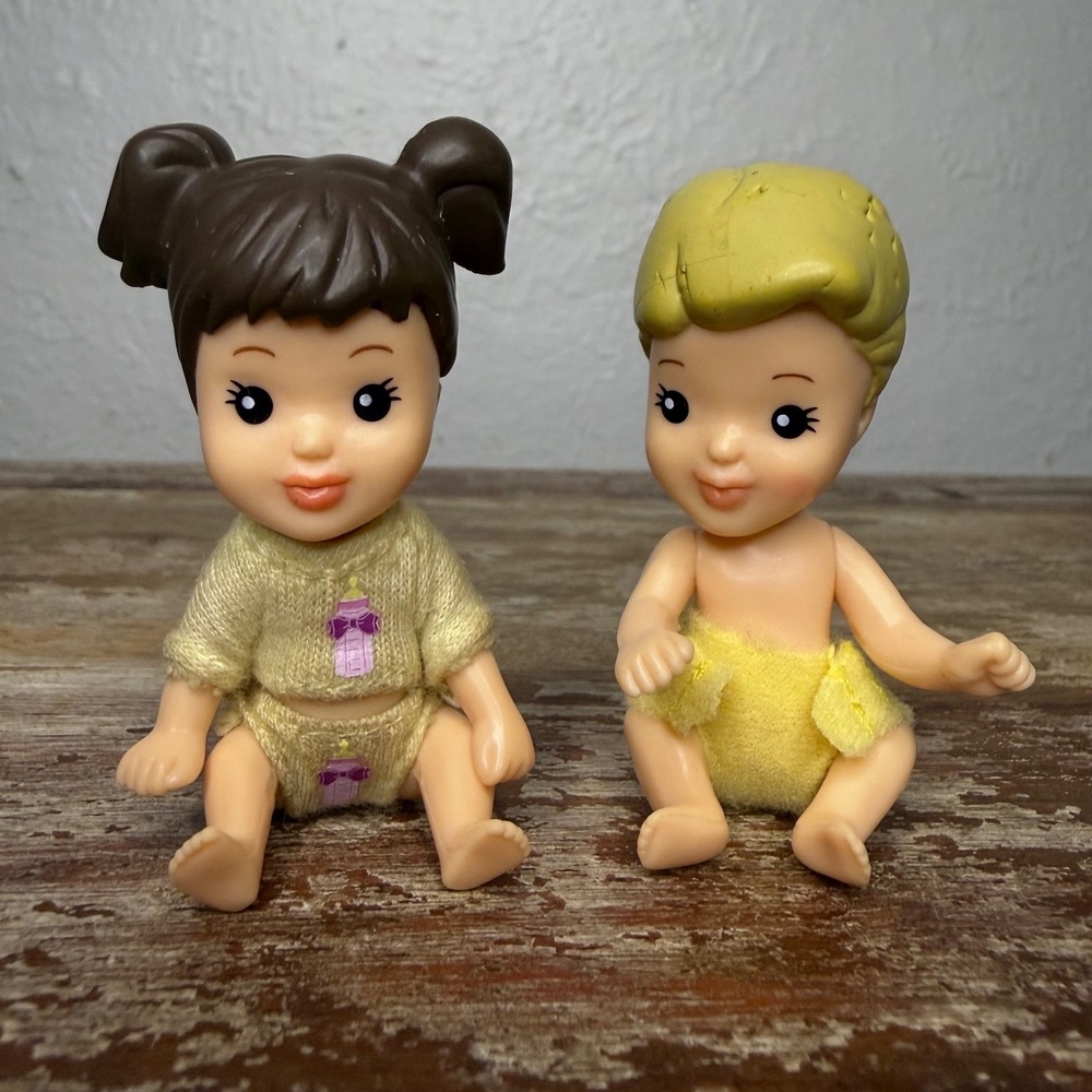 Vtg MGA Entertainment 5sies Quintuplet Baby Dolls Set of 2 Babies 2004